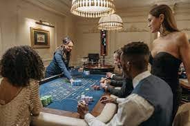 Dealer blackjack qq998 menjelaskan aturan permainan
